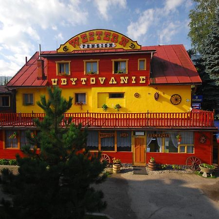 Western Penzion Ruzomberok Esterno foto