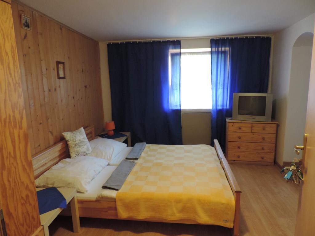 Western Penzion Ruzomberok Esterno foto